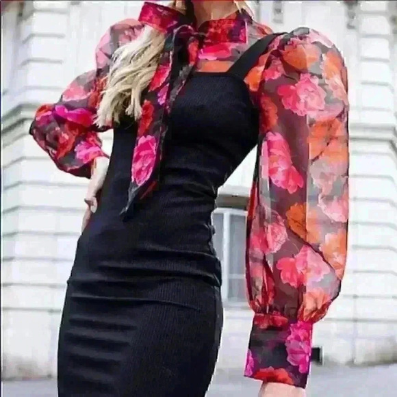 OFFICIALLY QUIGLEY sheer puffy sleeve floral top - Picture 2 of 3